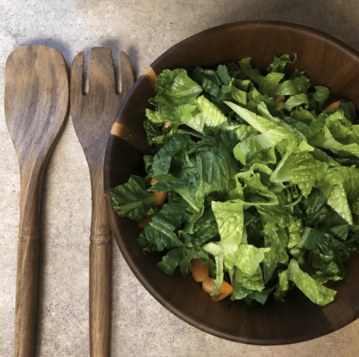 a salad showcasing a fibrous food option.